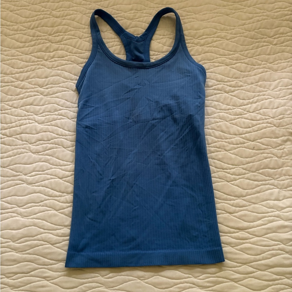 Blue Nile ebb to street tank
